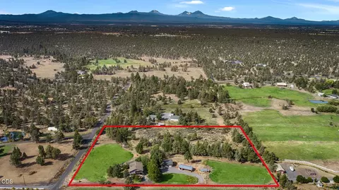 View/Area - 64160 Pioneer Loop, Bend, OR 97701 photo 3 of 3