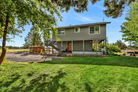 Exterior - 64160 Pioneer Loop, Bend, OR 97701 photo 11 of 11
