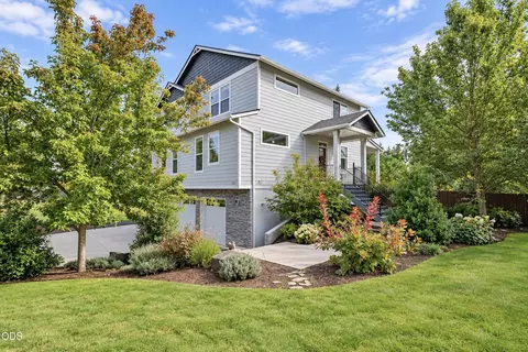 116 NE 13th Ave, Albany, OR 97321