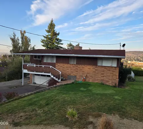 520 Hillside Ave, Klamath Falls, OR 97601