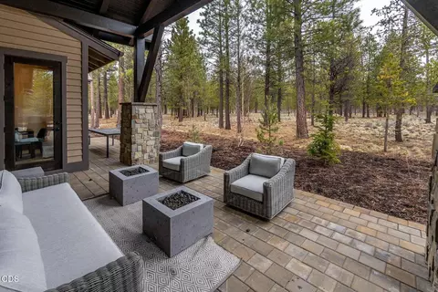 Exterior - 56887 Dancing Rock Loop #15B, Bend, OR 97707 photo 5 of 6