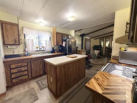Kitchen - 136028 Us 97, Crescent, OR 97733 photo 2 of 4