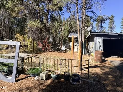 Exterior - 136028 Us 97, Crescent, OR 97733 photo 4 of 25