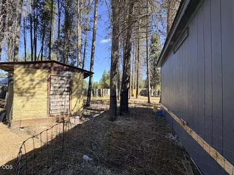 Exterior - 136028 Us 97, Crescent, OR 97733 photo 16 of 25