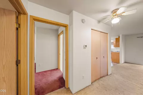 Entry Way - Undisclosed, Eagle Point, OR 97524 photo 2 of 3