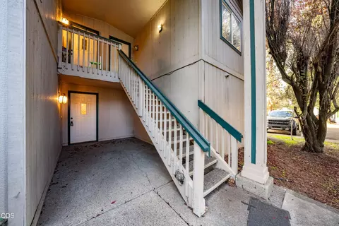 Exterior - Undisclosed, Eagle Point, OR 97524 photo 10 of 19
