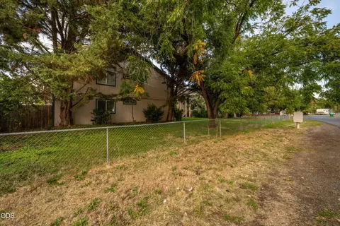 Exterior - Undisclosed, Eagle Point, OR 97524 photo 16 of 19