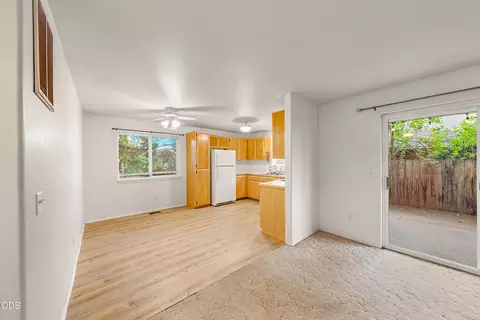 Living - Undisclosed, Eagle Point, OR 97524 photo 2 of 2