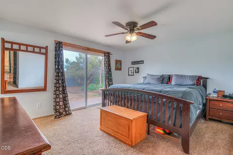 Bedroom - 25430 Elk Ln, Bend, OR 97701 photo 1 of 5