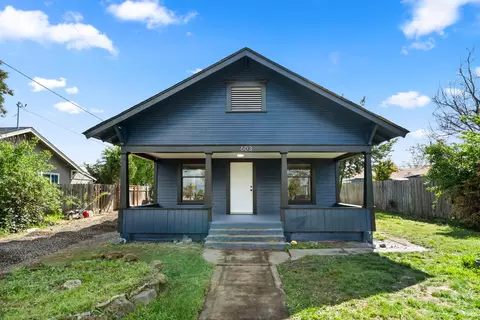 603 W 2nd St, Medford, OR 97501