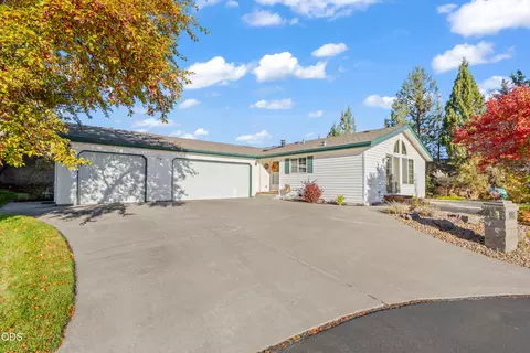 Exterior - 2337 NE Buckwheat Ct, Bend, OR 97701 photo 5 of 5