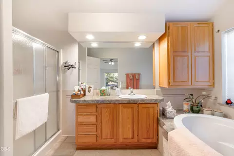 Bath - 2337 NE Buckwheat Ct, Bend, OR 97701 photo 1 of 3