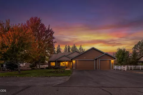 9325 16th St, Terrebonne, OR 97760