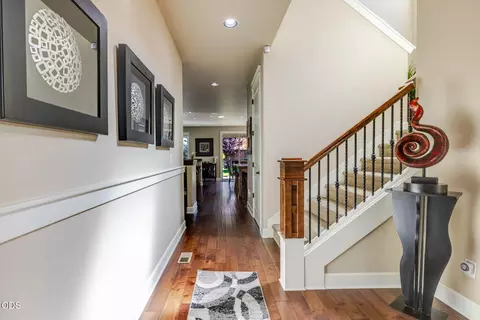 Entry Way - 61144 Manhae Ln, Bend, OR 97702 photo 1 of 1