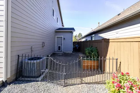 Exterior - 61144 Manhae Ln, Bend, OR 97702 photo 9 of 16