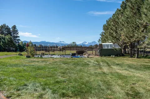 Exterior - 19210 Pinehurst Rd, Bend, OR 97703 photo 5 of 7