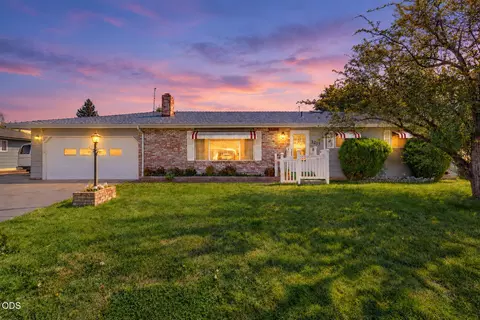 3219 Caroline St, Klamath Falls, OR 97603