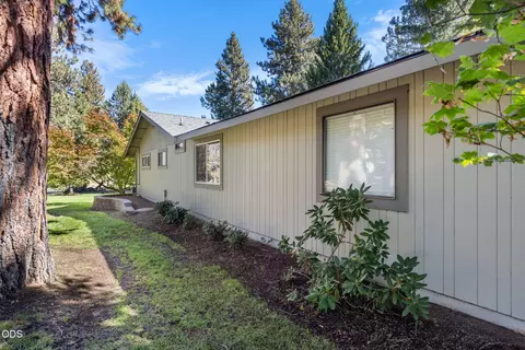 Exterior - 20466 Mainline Rd, Bend, OR 97702 photo 12 of 12