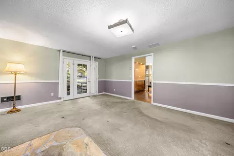 Living - 20466 Mainline Rd, Bend, OR 97702 photo 5 of 5
