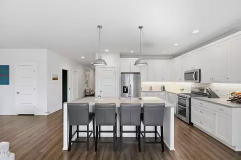 Kitchen - 19995 Badger Rd, Bend, OR 97702 photo 1 of 3