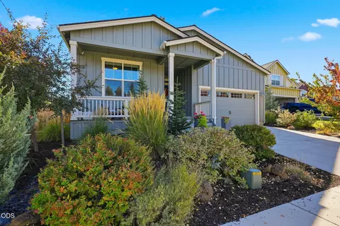 Exterior - 19995 Badger Rd, Bend, OR 97702 photo 10 of 12