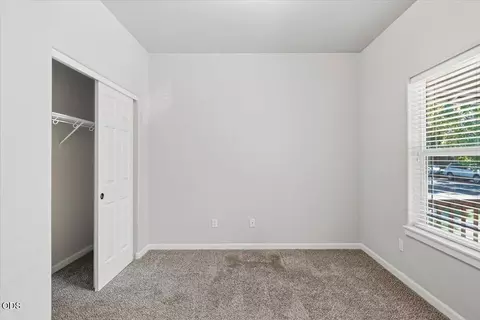 Bedroom - 21328 Oakview Dr, Bend, OR 97701 photo 1 of 6