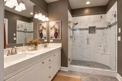 Bath - 1892 NE Maker Way, Bend, OR 97701 photo 2 of 5