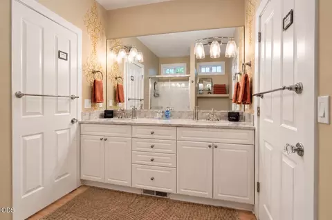 Bath - 1892 NE Maker Way, Bend, OR 97701 photo 5 of 5