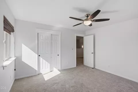 Bedroom - 61729 Daly Estates Dr, Bend, OR 97702 photo 6 of 10