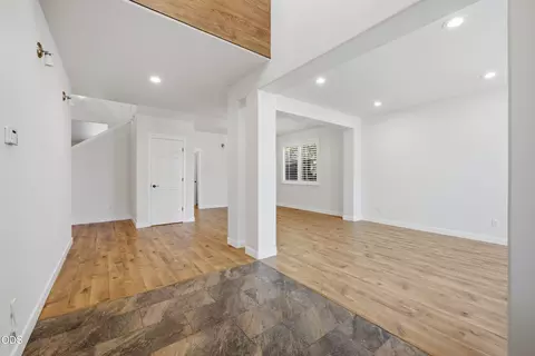 Entry Way - 61729 Daly Estates Dr, Bend, OR 97702 photo 3 of 9