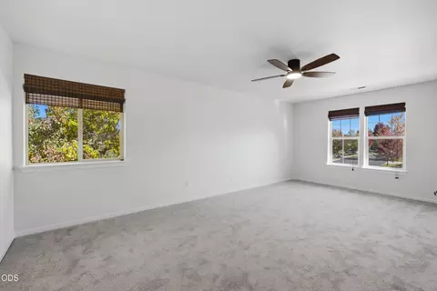 Bedroom - 61729 Daly Estates Dr, Bend, OR 97702 photo 7 of 10