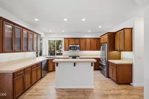 Kitchen - 61729 Daly Estates Dr, Bend, OR 97702 photo 1 of 7
