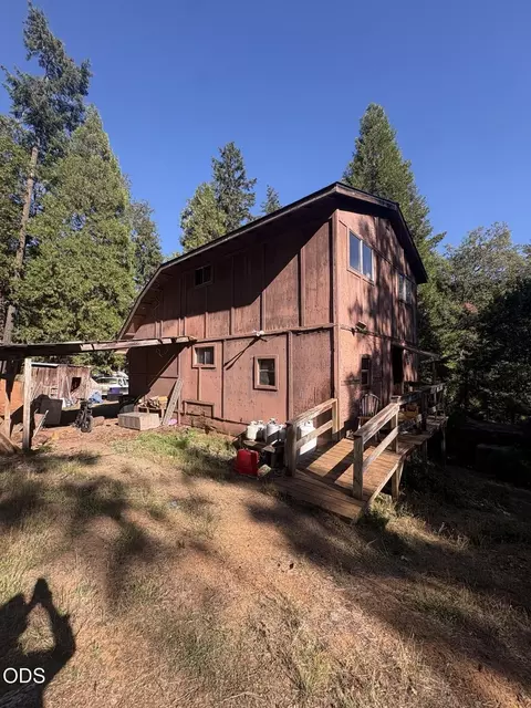 5240 Coyote Creek Rd, Wolf Creek, OR 97497