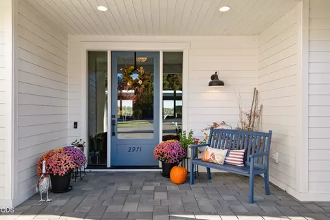 Exterior - 2971 NW Celilo Ln, Bend, OR 97703 photo 2 of 14