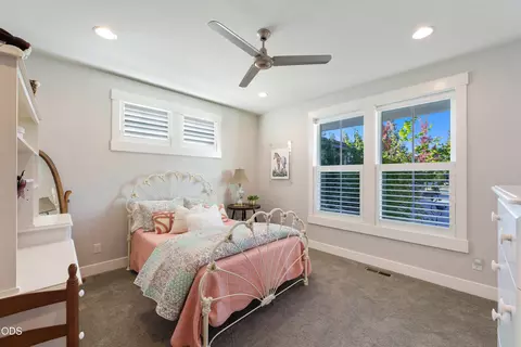 Bedroom - 2971 NW Celilo Ln, Bend, OR 97703 photo 5 of 8