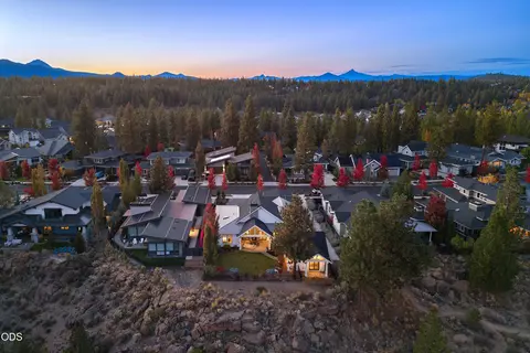 View/Area - 2971 NW Celilo Ln, Bend, OR 97703 photo 5 of 6