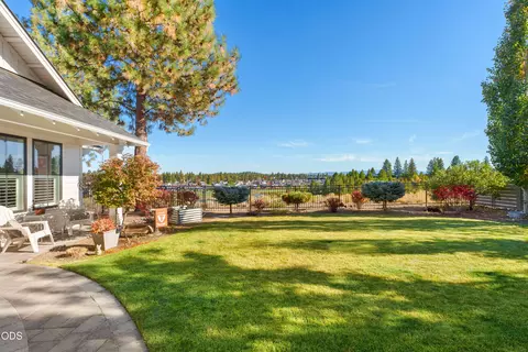 Exterior - 2971 NW Celilo Ln, Bend, OR 97703 photo 6 of 14