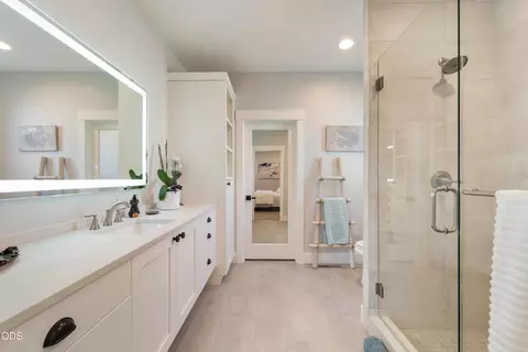 Bath - 2971 NW Celilo Ln, Bend, OR 97703 photo 5 of 10