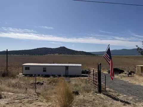 30964 Drews Rd, Chiloquin, OR 97624
