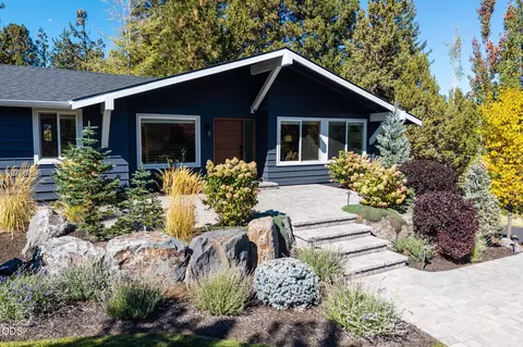 Exterior - 1705 NE Shepard Rd, Bend, OR 97701 photo 3 of 18