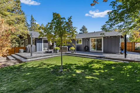 Exterior - 1705 NE Shepard Rd, Bend, OR 97701 photo 15 of 18