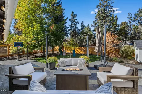 Exterior - 1705 NE Shepard Rd, Bend, OR 97701 photo 11 of 18