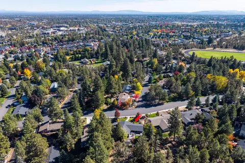View/Area - 1705 NE Shepard Rd, Bend, OR 97701 photo 5 of 6