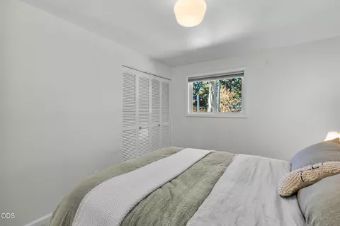 Bedroom - 1705 NE Shepard Rd, Bend, OR 97701 photo 2 of 11