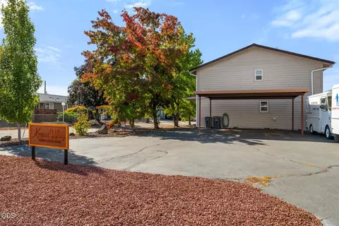 2139 N Keene Way Dr # 7, Medford, OR 97504