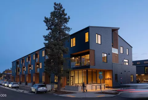 2745 NW Ordway Ave #208, Bend, OR 97703