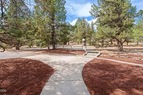 Exterior - 67439 Highway 20, Bend, OR 97703 photo 4 of 9