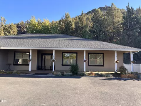 176 NE Resort Ct, Prineville, OR 97754
