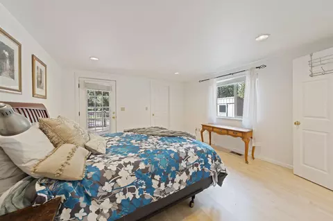 Bedroom - 14590 Mountain View Loop, Sisters, OR 97759 photo 5 of 6