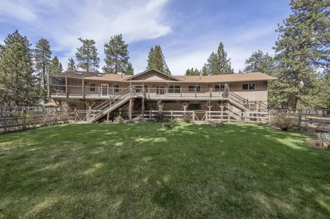 Exterior - 14590 Mountain View Loop, Sisters, OR 97759 photo 3 of 14